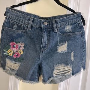 Buffalo David Bitton shorts. Size 28 waist. Distressed denim. Like new condition